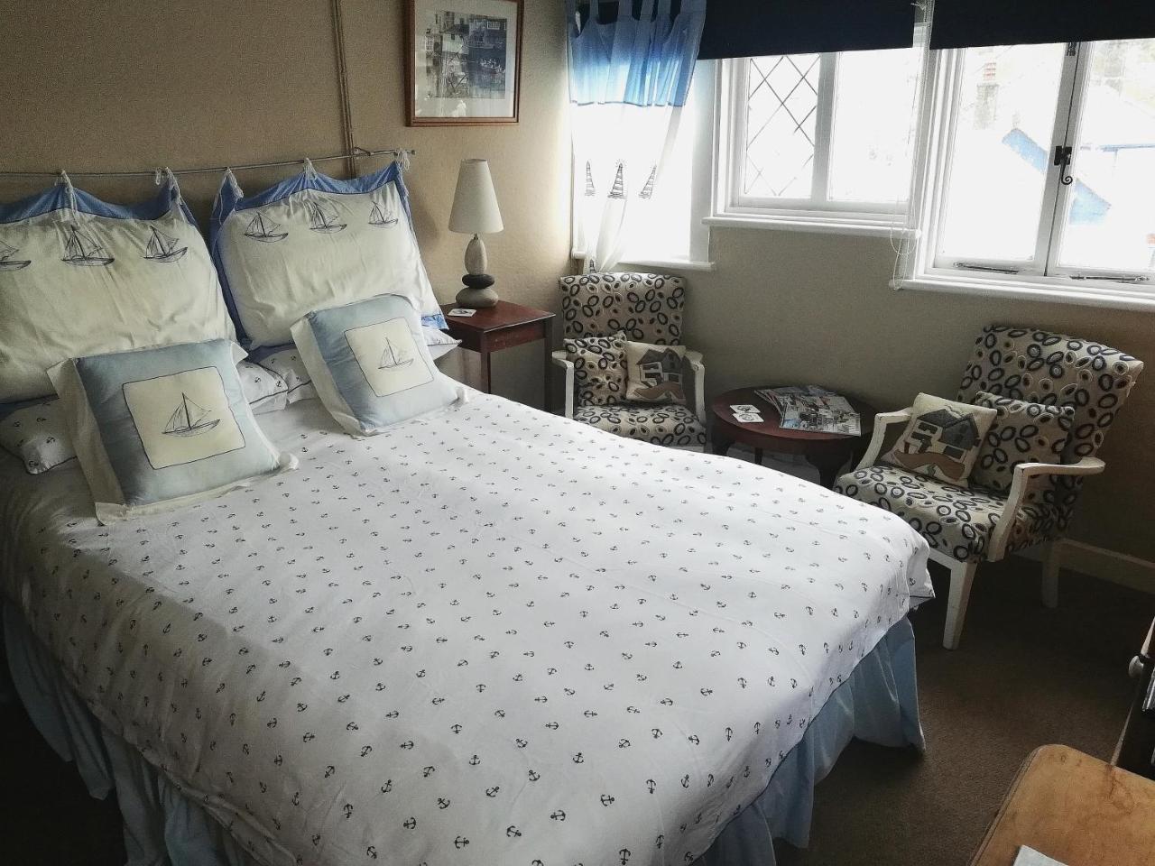 The House On The Props Bed & Breakfast Polperro Oda fotoğraf